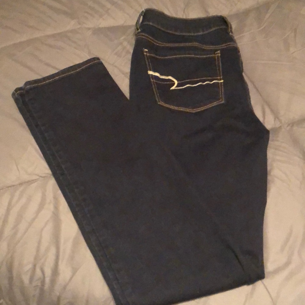 Like new dark wash American Eagle skinny jeans
